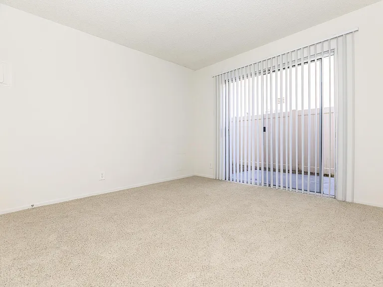 San Carlos and San Juan Apartment Homes — Photo 32