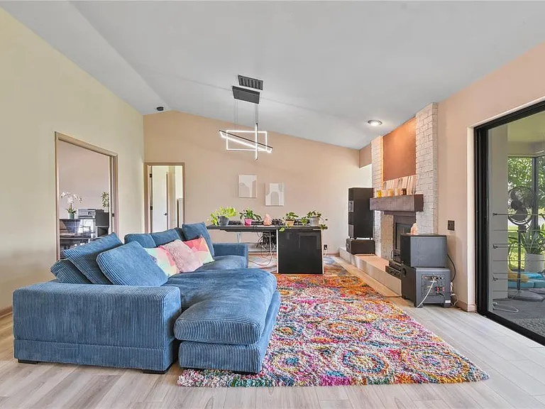 2906 Windridge Dr — Photo 19