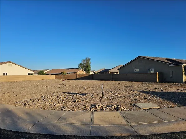 462 Wagon Wheel Dr #105, Bullhead City, AZ 86442