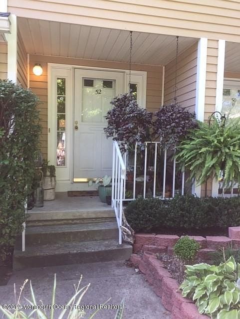 1st image of 52 Essex Dr