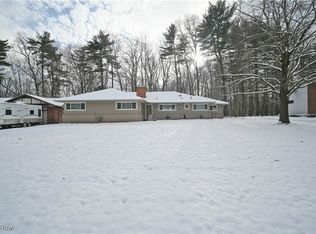 85 Lake Shore Dr, Youngstown, OH 44511