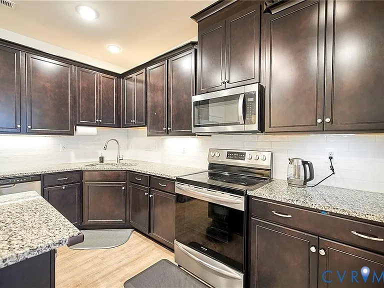 4315 Broad Hill Dr #A — Photo 2