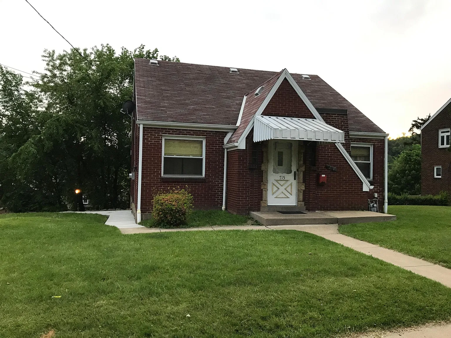 1 bed, 1.5 bath, 776 sqft, $1,200 — Photo 2