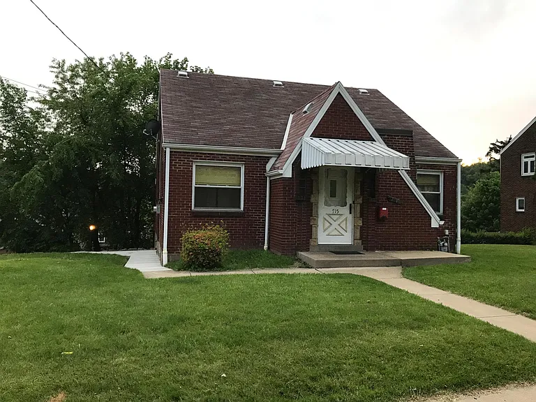 715 Atlantic Ave — Photo 2