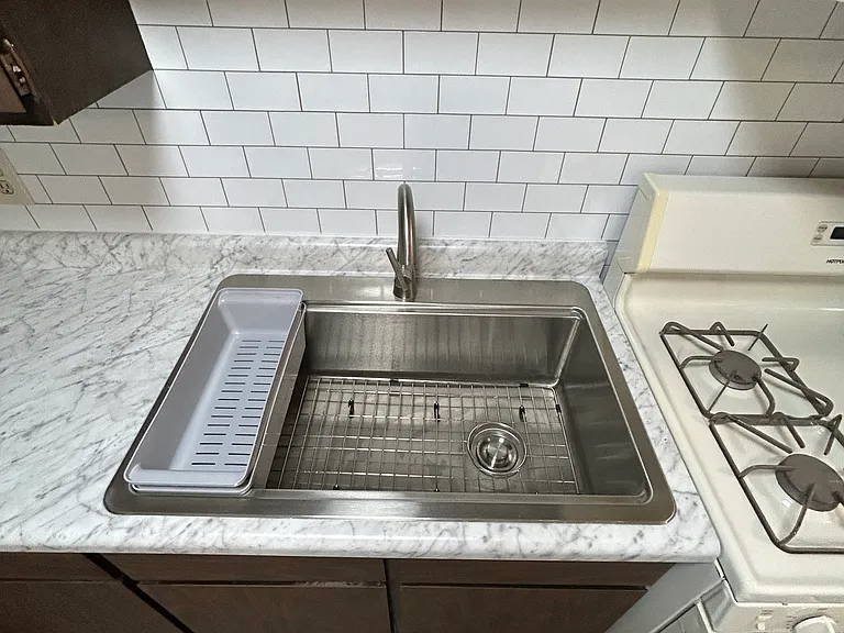 1002 Main St #1 — Photo 14