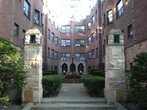 1024 Randolph St APT 3S, Oak Park, IL 60302