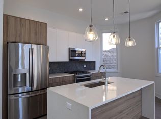 2120 W Belmont Ave #3E, Chicago, IL 60618