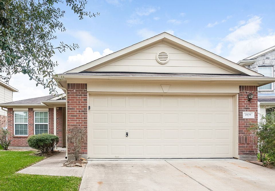 1st image of 2039 Diamond Crest Dr