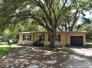 2058 Gruene Rd, New Braunfels, TX 78130