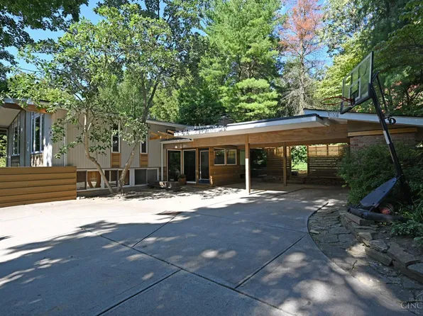 6088 Stirrup Rd, Cincinnati, OH 45244