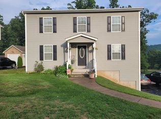 37 Riccardi Dr, Drums, PA 18222