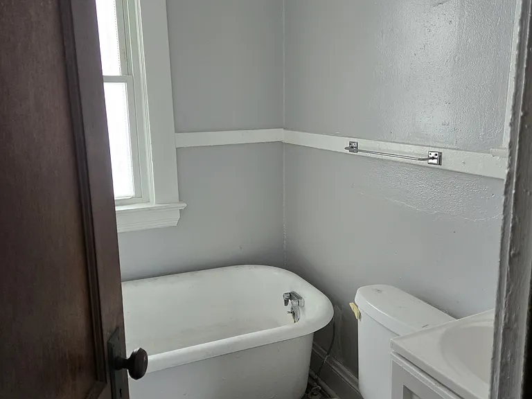 11205 Lardet Ave #2 — Photo 5