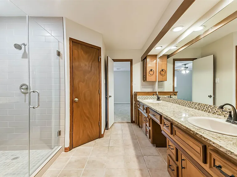 12910 Ivyforest Dr — Photo 26