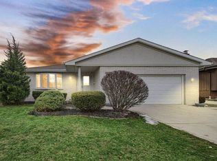 8814 Jefferson Ct, Munster, IN 46321