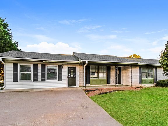 3rd image of 3675 Sunny Hill Dr