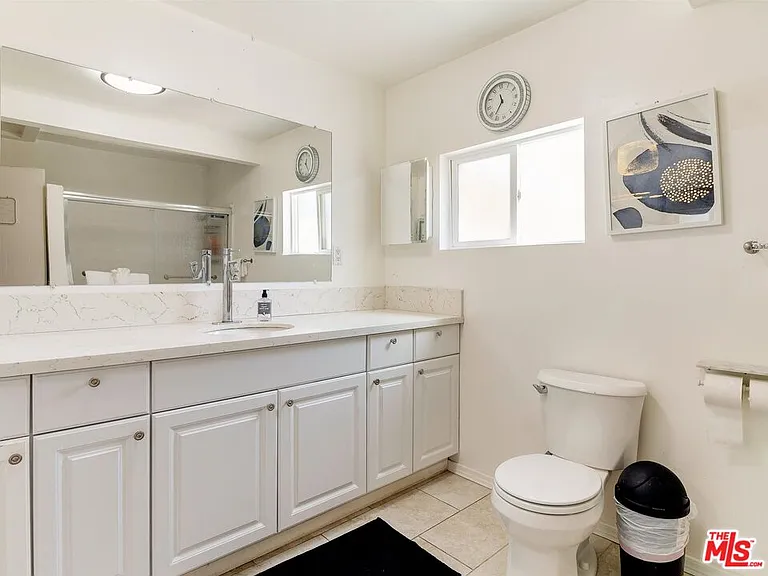 138 S Madison Ave — Photo 17