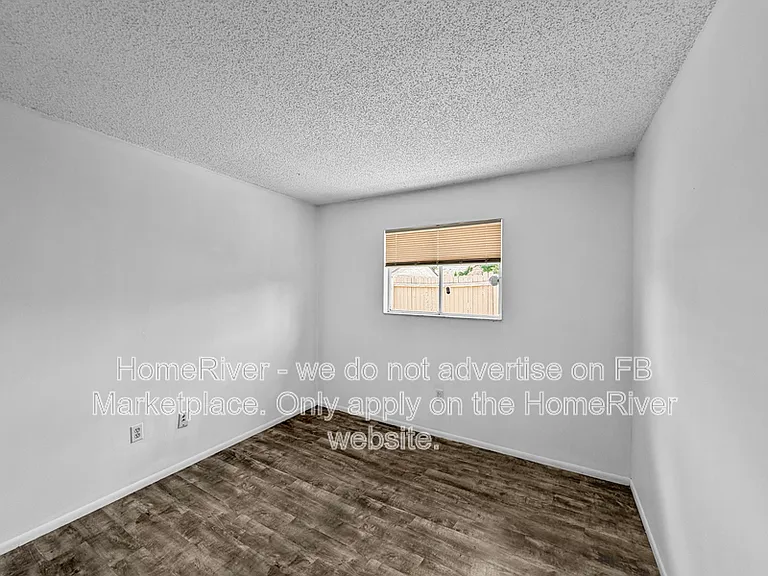 741 W Rosewood Ln — Photo 14