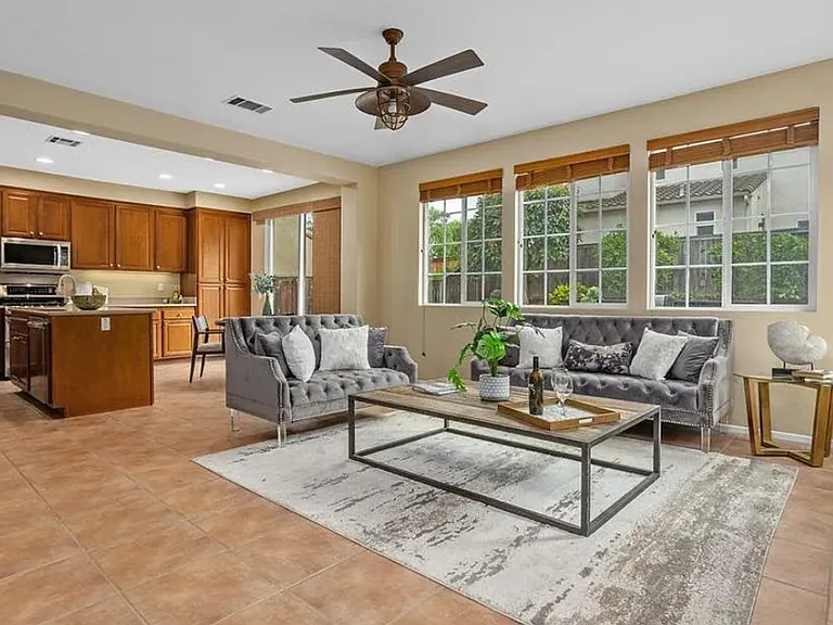 307 Calle De Portola — Photo 11