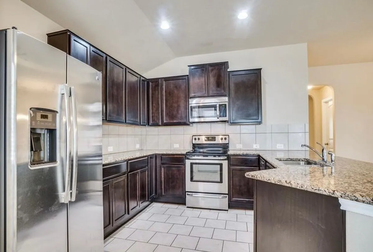 Building Photo - 7114 Pandora Way
