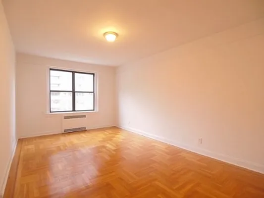 Rented by Citi Habitats | media 8