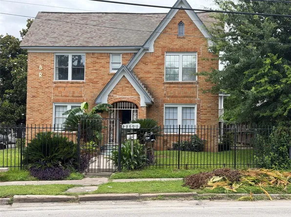 5121 Polk St, Houston, TX 77023