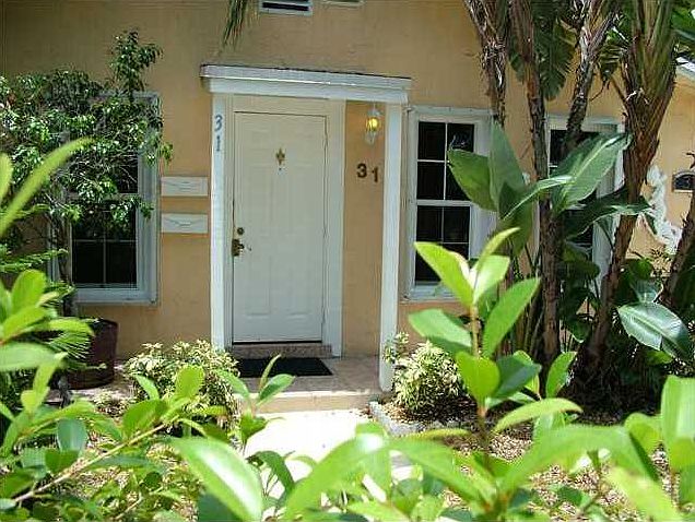 1st image of 31 SE 13th St