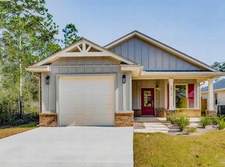 2912 Summer St, Milton, FL 32583