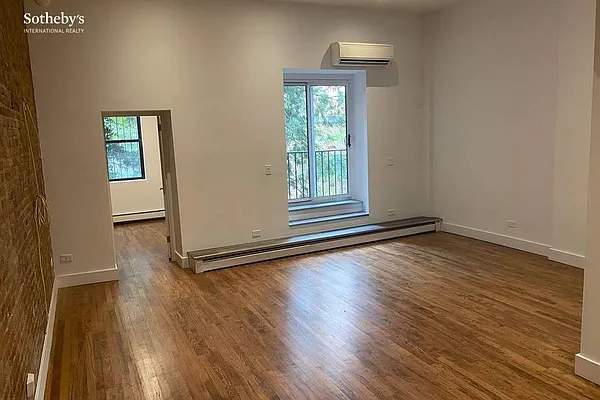 Rented by Sotheby's International Realty | media 25