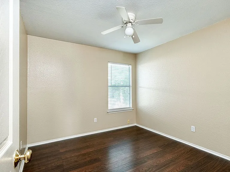 124 Hunter Rex Way — Photo 10
