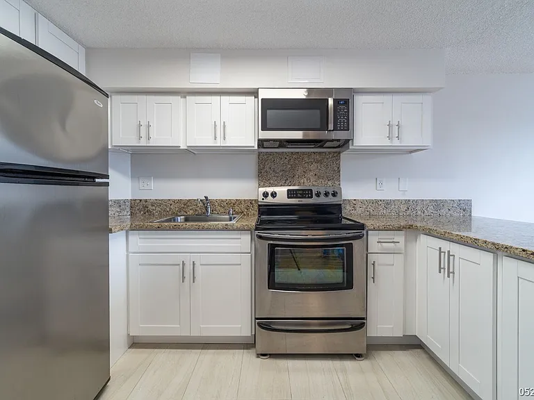 909 Coolidge St #602 — Photo 16