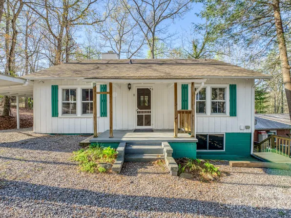 11 Bowers Rd, Black Mountain, NC 28711