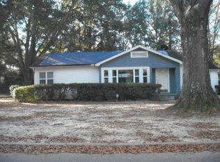 937 McCullough St, Camden, AR 71701