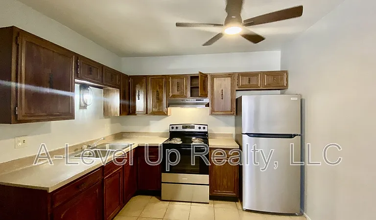 1838 S Rosemont Ave — Photo 7