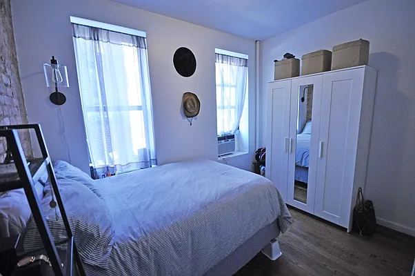 Rented by REAL New York | media 12