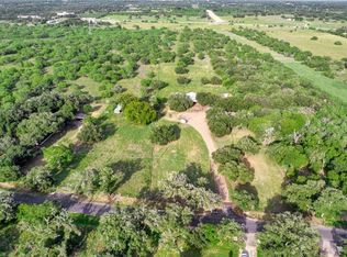 371 Old Gonzales Rd, Cuero, TX 77954
