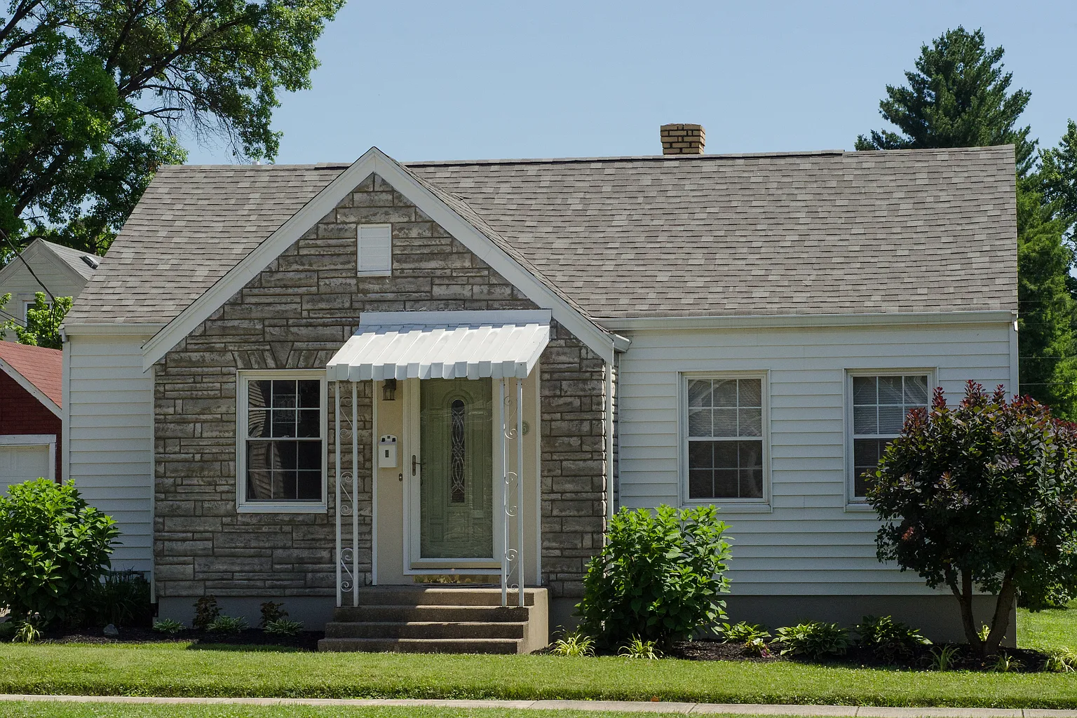 65 Cook Ave photo 1