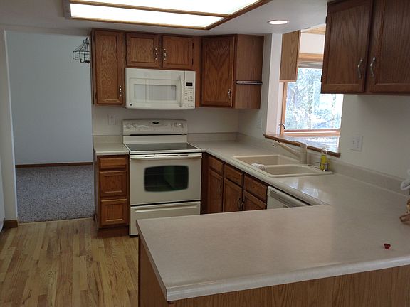 Pass through to wet bar