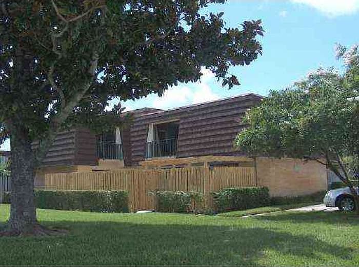 1st image of 1718 17th Ln