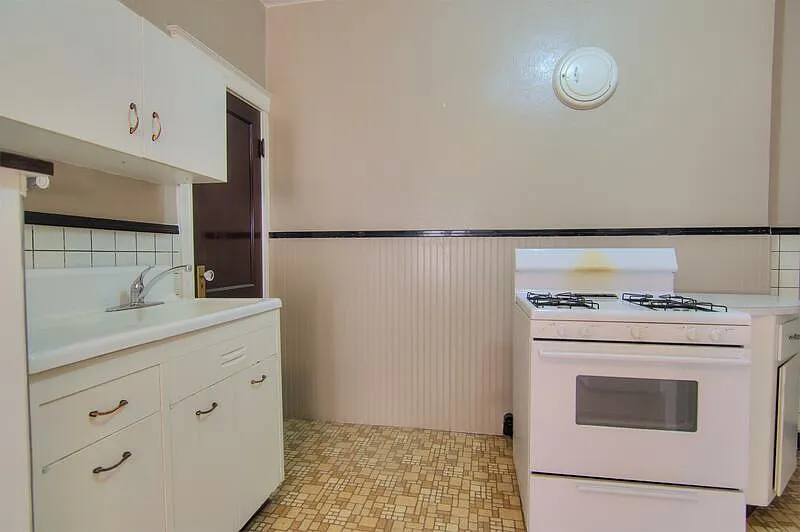 5520 S Grand Blvd photo 1