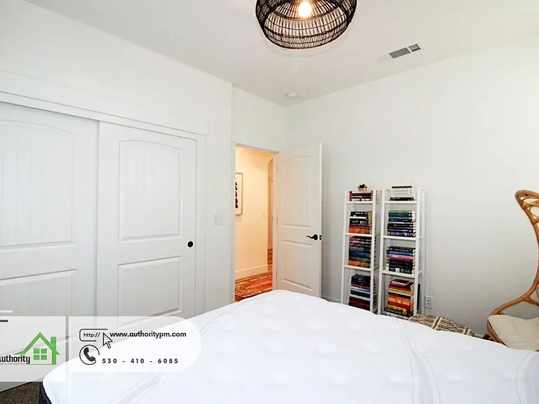 4624 Pleasant Hills Dr — Photo 10
