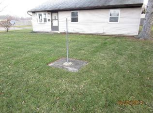 901 East Dr, Sheffield Lake, OH
