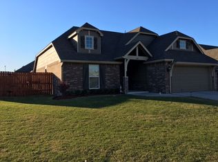 2456 S Maple Ave, Broken Arrow, OK 74012