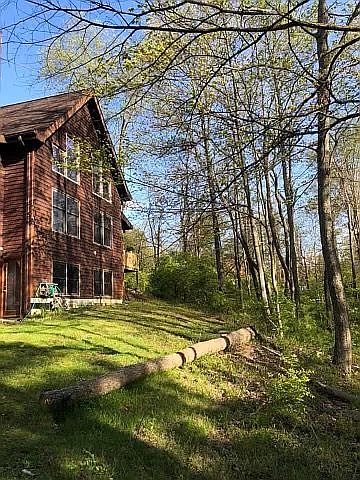 1st image of 1468 Woodland Ln