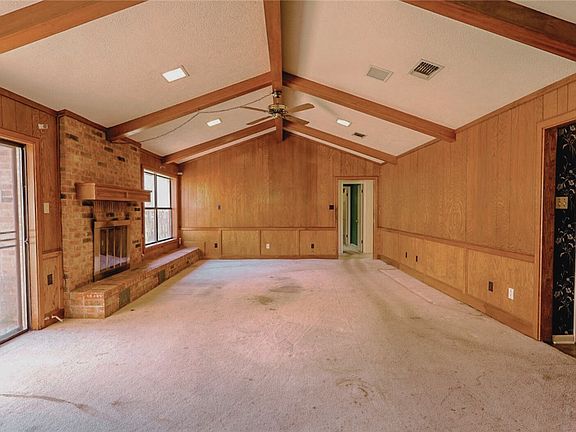 4th image of 1813 Laura Ln