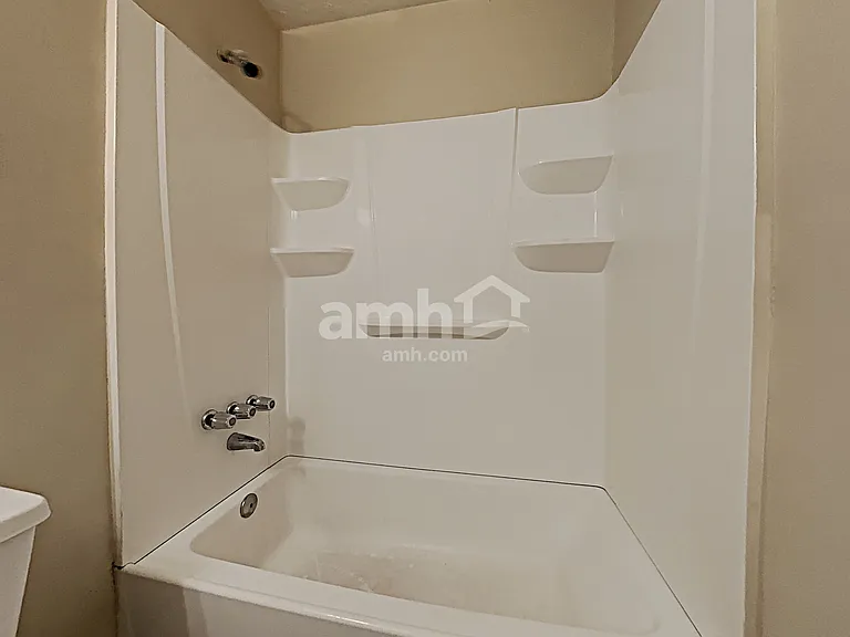 1500 Chalet Cir — Photo 12