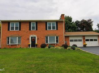 144 Winesap Rd, Roanoke, VA 24019