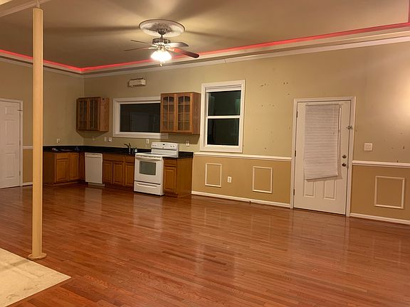 3rd image of 211 Aquahart Rd #B