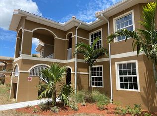 1137 Winding Pines Cir #102, Cape Coral, FL 33909