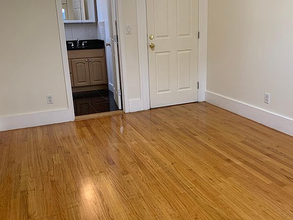 3rd image of 3230 San Jose Ave