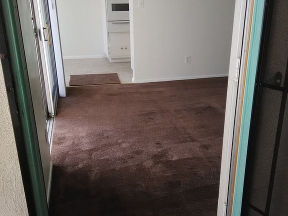 3rd image of 920 N Inglewood Ave APT 8
